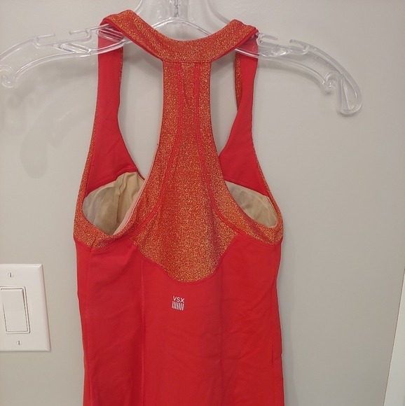 VGUC VSX Workout Tank - Picture 2 of 4